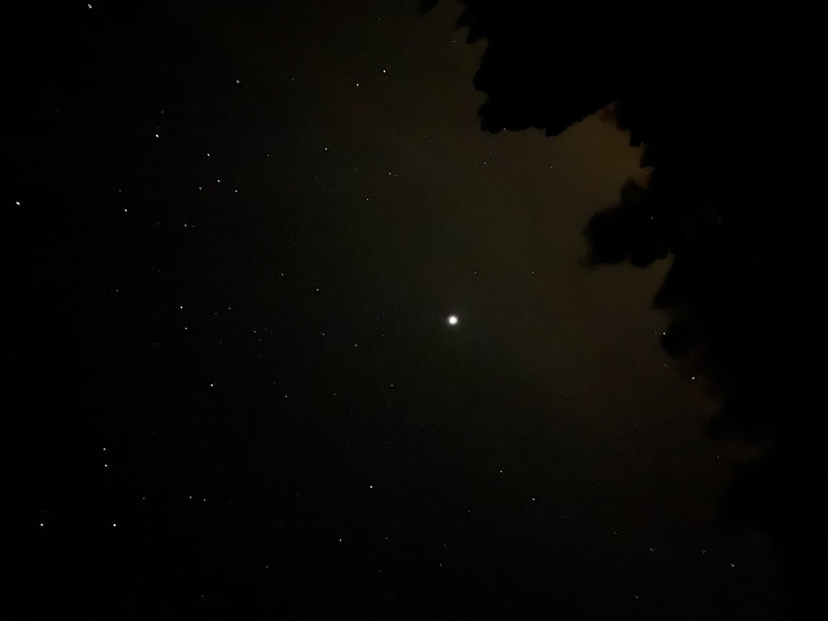 vem1988's tweet photo. Post visit to @gallowayforest Dark Sky Park, switch on the telly and @martin_compston’s show is on highlighting the very place. Some cracking views of the night sky feat Jupiter, Saturn and Mars tonight! #darkskypark #stargazing #scotlandatnight https://t.co/Vj0illeg4I