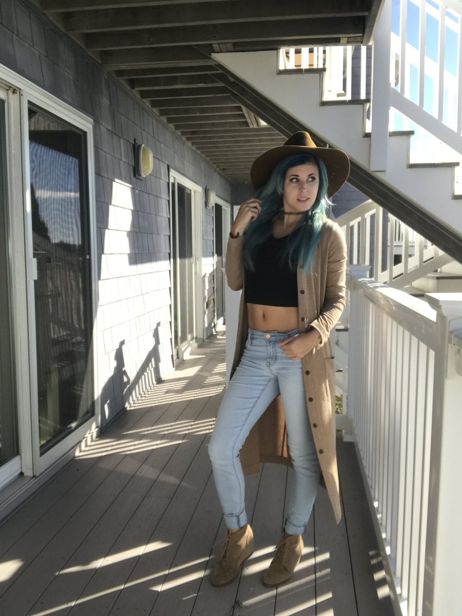 KarleOnAir's tweet photo. Whenever casting asks for a full body photo I send in this one cause I look kind of normal ๐
https://t.co/zvGrD5bYGT
#model #photography #tattoos #bluehair #altgirls #alternative #philly #phillymodels #girlswithtattoos #jersey #jerseymodel #metal #actor #phillyactor https://t.co/tidJ6BXUeK