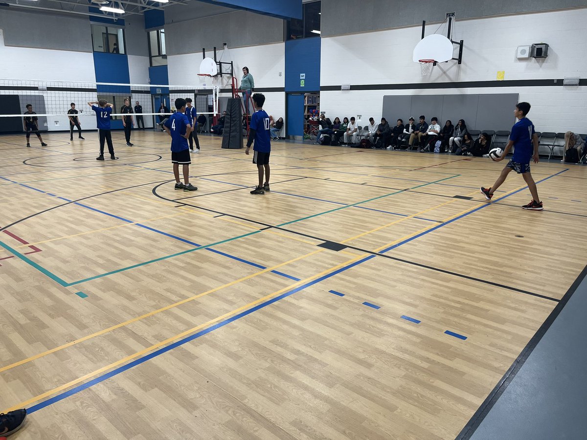 Kicked off our volleyball season with our first game at home in the <a href="/Desmond_Den/">Desmond Den</a> today! The Senior Boys showed immense team spirit as they cheered each other on and worked together! #GoWolfPackGo <a href="/Ms_E_Elliott/">Erin Elliott</a> <a href="/caines_class/">Mrs. Caines</a> @HDSBMrLee <a href="/Desmond_Den/">Desmond Den</a> 🏐