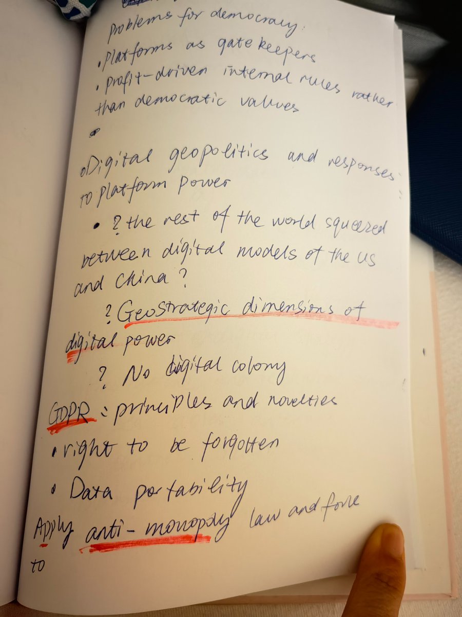 xinw0616's tweet photo. #digitalization @IDOS_research: Prof. @SchneiderIngrid  gave me an in-depth opinion about digitalization with social ethical and political considerations about  China. Technology is neutral; but we are also facing the the challenge of digital authoritarianism and spliternet. https://t.co/MLwVJWOpWx
