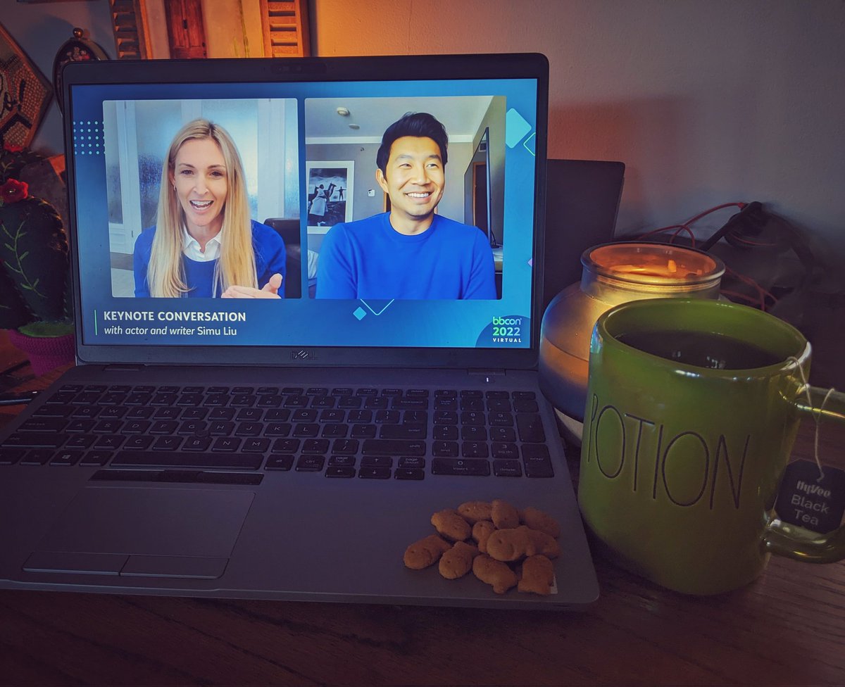 iayogib's tweet photo. Morning Convo with Simu at #bbcon ! https://t.co/r6gWeZSEEm