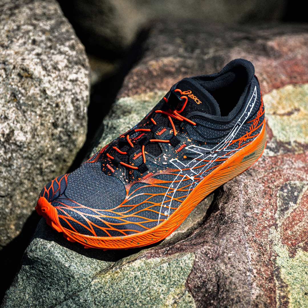 ASICSRunningJP's tweet photo. 【トレイルシューズの新モデル発売中】
■ASICS TRAIL最速シューズ
FUJI SPEED
■ロングトレイルを行うランナー向け
TRABUCO MAX
■エリートからビギナーまでオールマイティ
FUJI LITE 3
トレイルシューズで、山道を駆け抜けよう。
#FUJISPEED
#TRABUCOMAX
#FUJILITE3
#ASICSTrail
#トレラン
