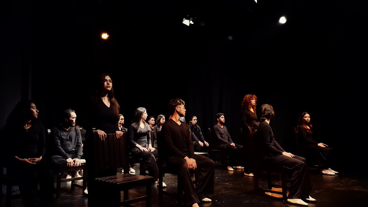 #ProyectosRedK 🎭 El arte como una herramienta poderosa para seguir contando la historia de Colombia. 🇨🇴🙌🏻 ‘Lo hemos ensayado 60 años´ de <a href="/RedKolumbien/">Red Colombiana de Líderes Juveniles-Red Kolumbien</a> se estrenó con éxito el pasado domingo logrando transmitir un mensaje de verdad, paz y reconciliación🕊️. ¡Bravo!👏🏼

#30AñosDeHSS