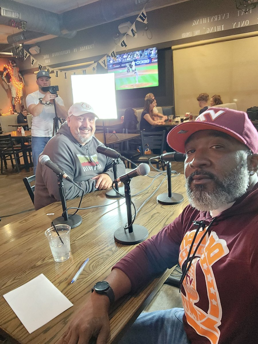 drekendrick4's tweet photo. Punching The Clock!!
HOKIED OUT🦃
#DreKenTalk
#FaceOffShow
#MatchUpShow
#DawgOfTheWeek https://t.co/UrVLwPbsDU
