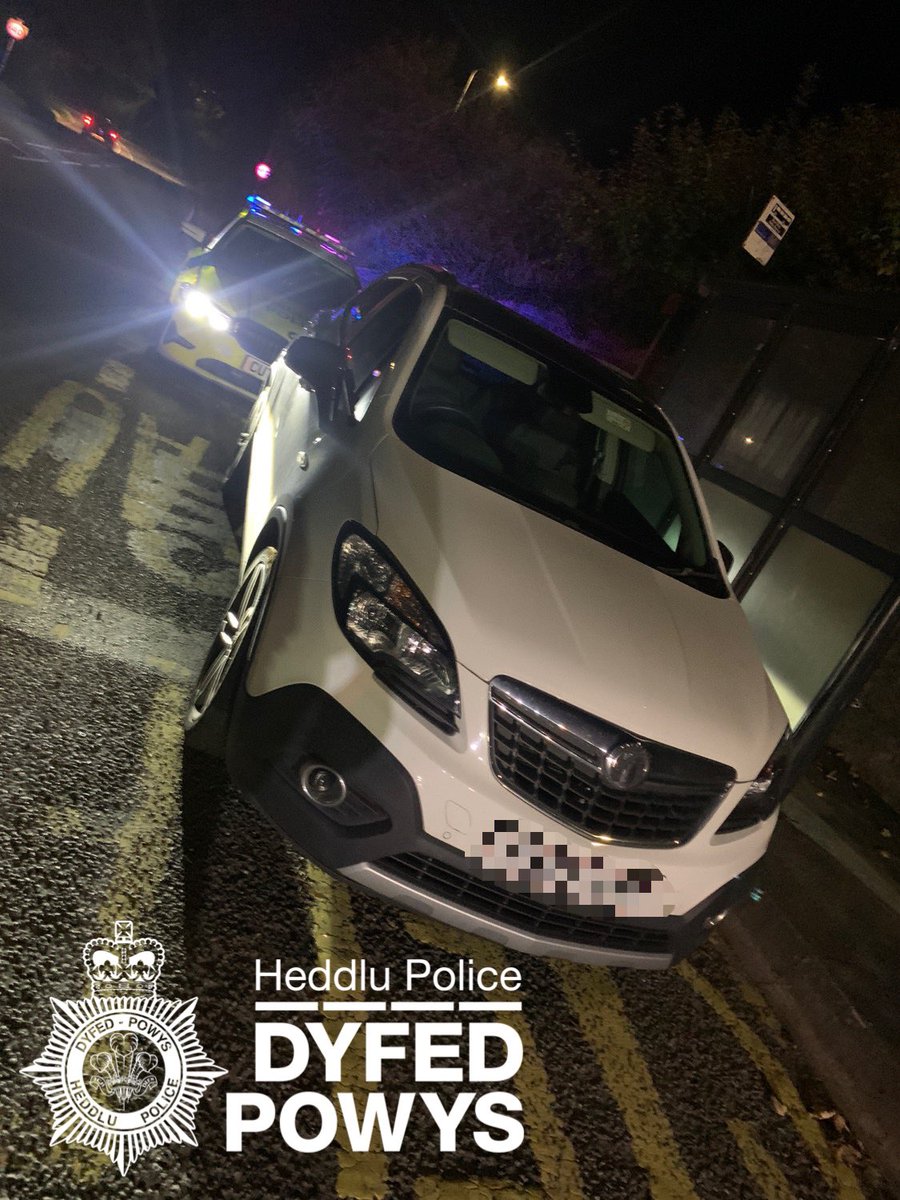 PCAlexJones's tweet photo. Pwll - No Insurance since August! #checkyourdocs #noinsurance @DriveInsured @ProjectEdward https://t.co/oe1LXCTIyZ