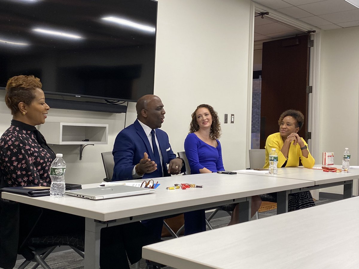 Peggy Fox tweet media