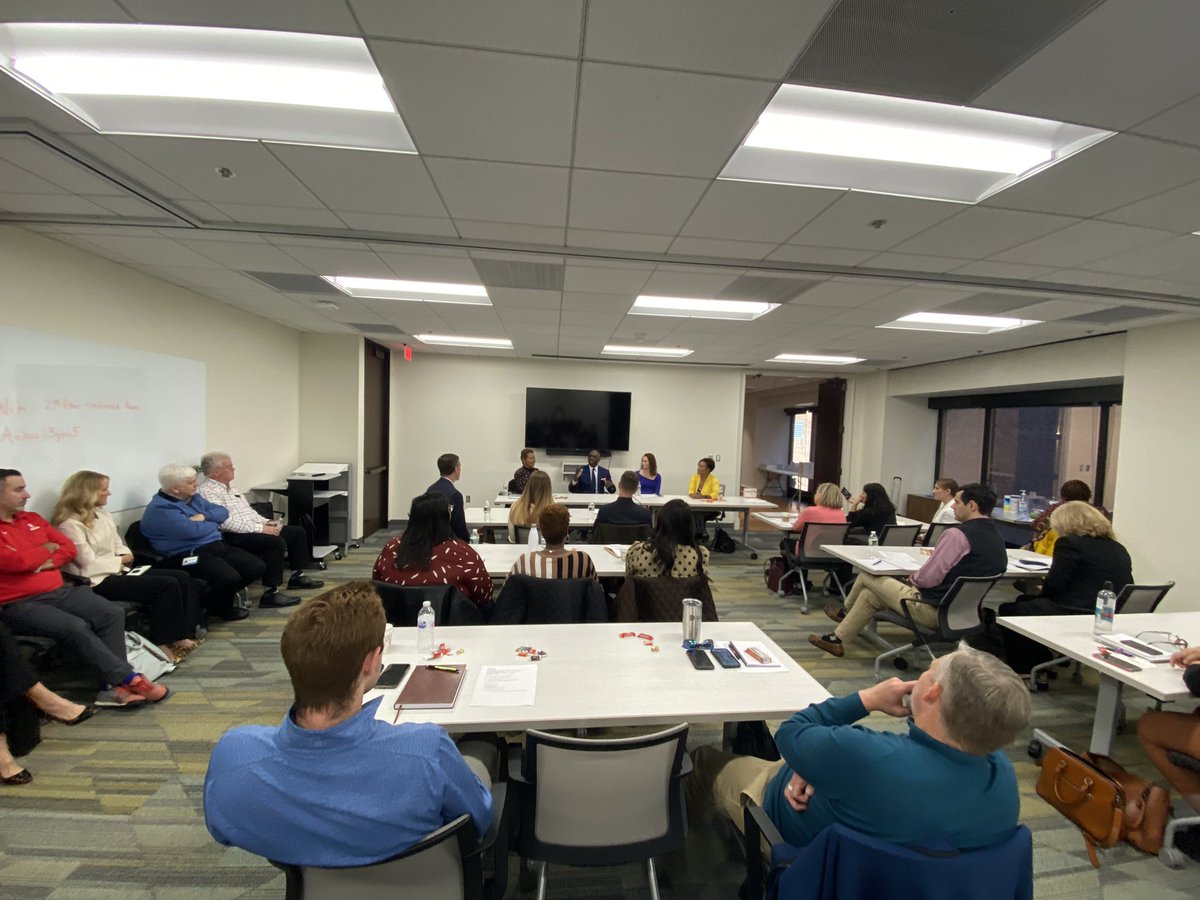 Peggy Fox tweet media