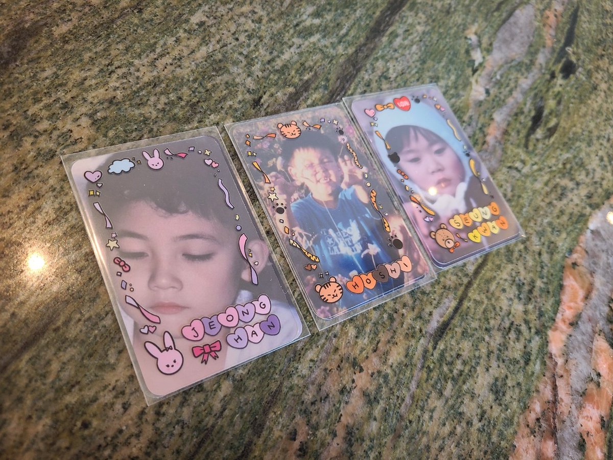 siott1004's tweet photo. RT추첨 (이벤트 팔로우 Xx 하지마세요 제발) 3명!  

드디어 때가 되었습니다😤 Dream 발매 전 앨깡을 위한 준비,,🔥🔥
 <정한&amp;원우 부적포카 + 정한 호시 승관 디노 투명프레임 세트 + 비럴스윗 리유저블 컵1개>를 보내드립니다 :)

캐럿한정, 국내주소있는 분만!
이벤트rt계정, 타돌계정 제외 https://t.co/RAJDAFWHgS