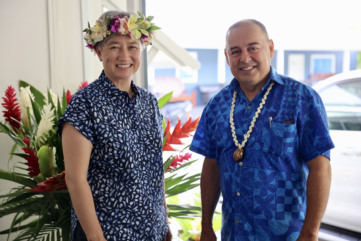 Delighted to be in Cook Islands to sign the 'Oa Tumanava Cook Islands Australia Bilateral Partnership Arrangement with PM Mark Brown. 

'Oa Tumanava means enduring friendship - through good times and adversity. It signals our ambition for a new era of deepened cooperation.