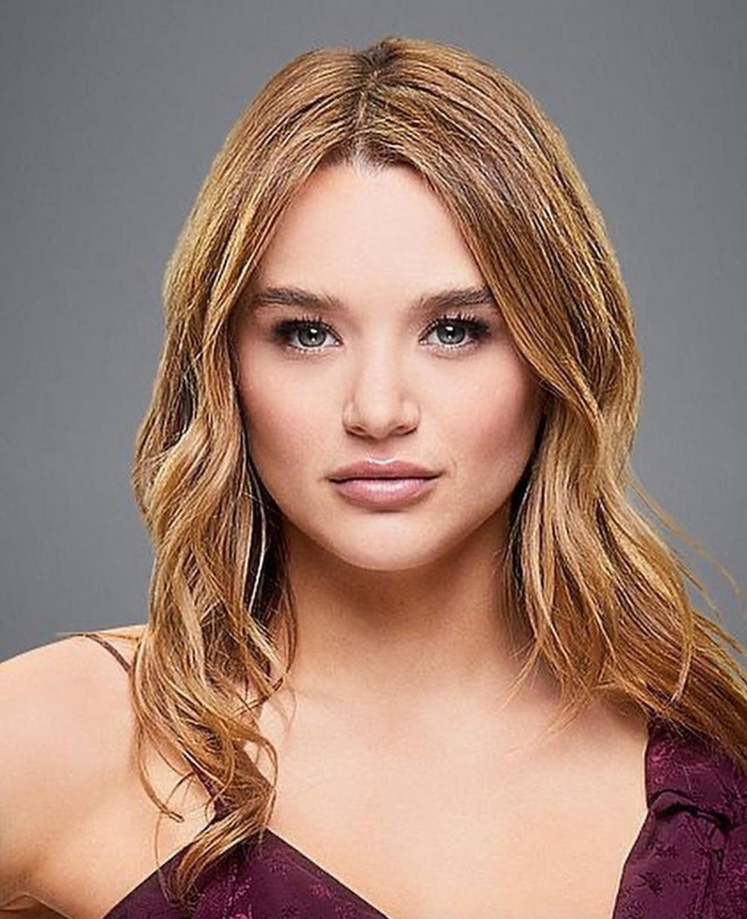 Happy birthday to Hunter King
(October 19, 1993). 