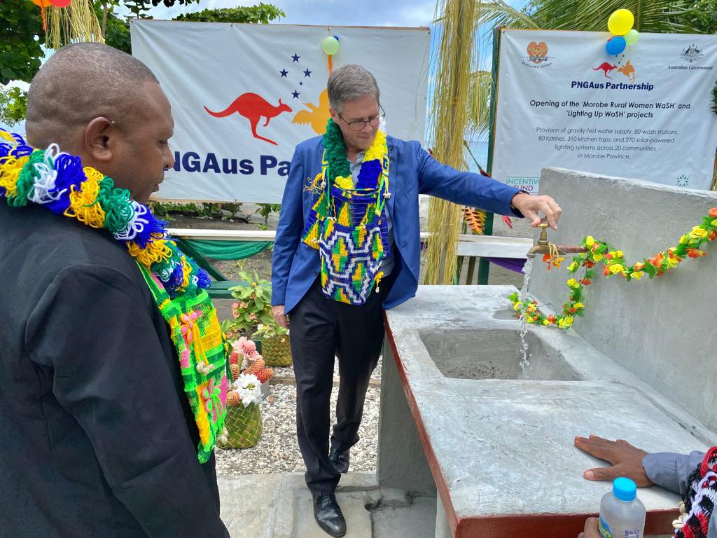 AusHCPNG's tweet photo. It’s great to be in Morobe to launch 🇦🇺-funded #WASH &amp; solar facilities. 

The toilets, showers, taps and solar lighting will benefit 12,000 people, especially women and girls, increasing their personal safety, improving health and time for education and work.
#PNGAusPartnership https://t.co/U5tJG6XqxB