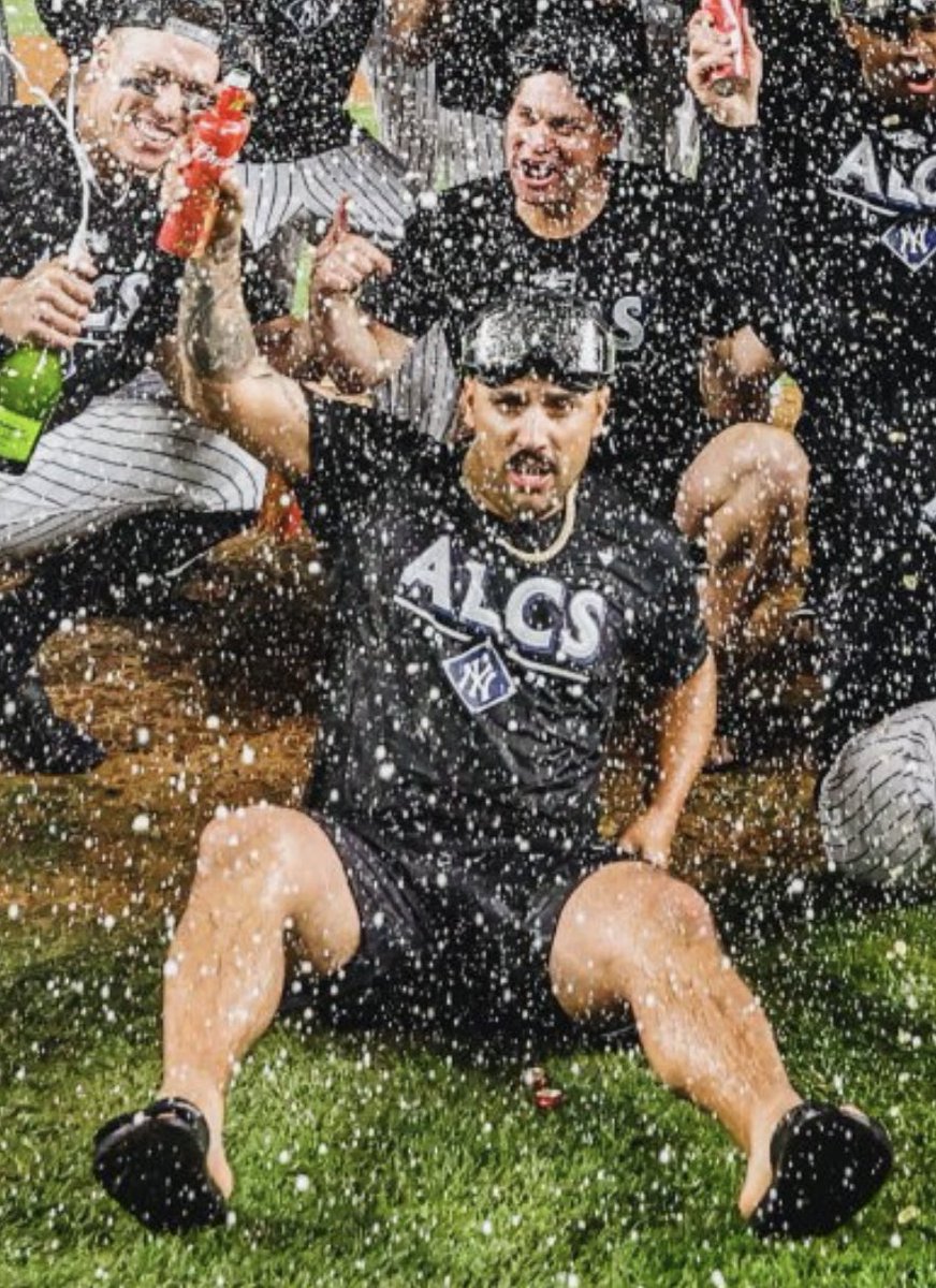 jofalch_24's tweet photo. ALCS mood : 
#yankees https://t.co/Vi69IEAVKY