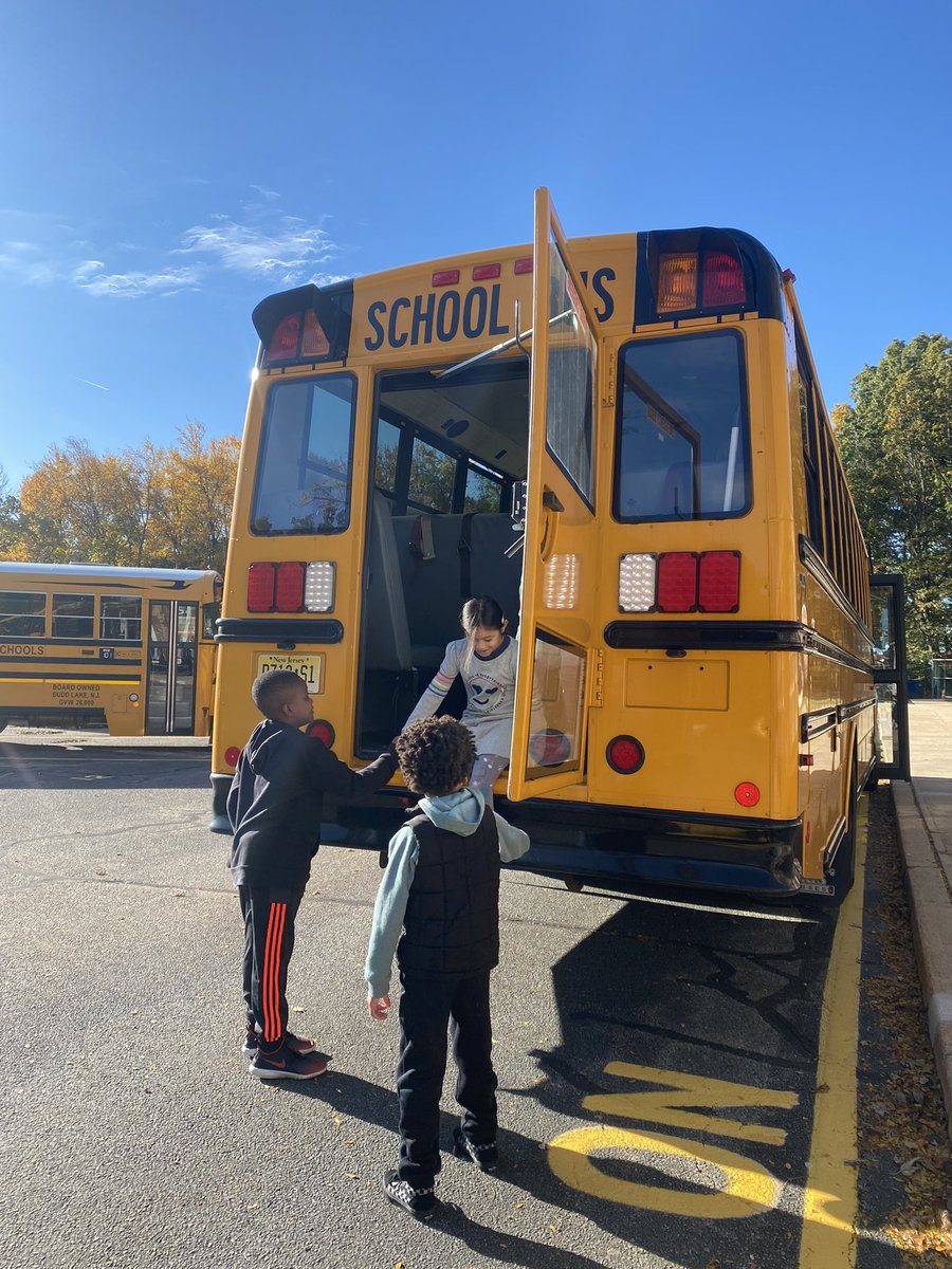 Kelly Biagiotti tweet media