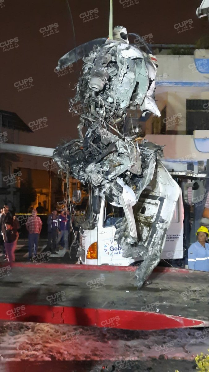 🇪🇨 CUPSFIRE on Twitter "🛩 Se realizan maniobras para retirar la