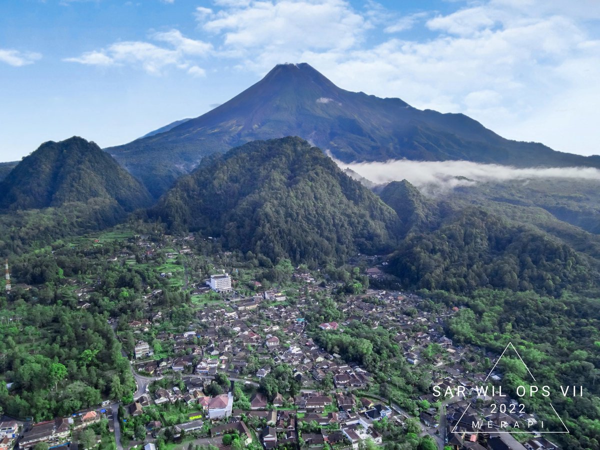 SARKALIURANG_'s tweet photo. Rabu, 19 oktober 2022 setelah hampir 2 minggu tidak terpantau visual merapi dr kaliurang, pagi ini terpantau cerah 🌞. Selamat pagi selamat beraktivitas ✊ #merapi #merapihariini https://t.co/P1sbjyxyqr