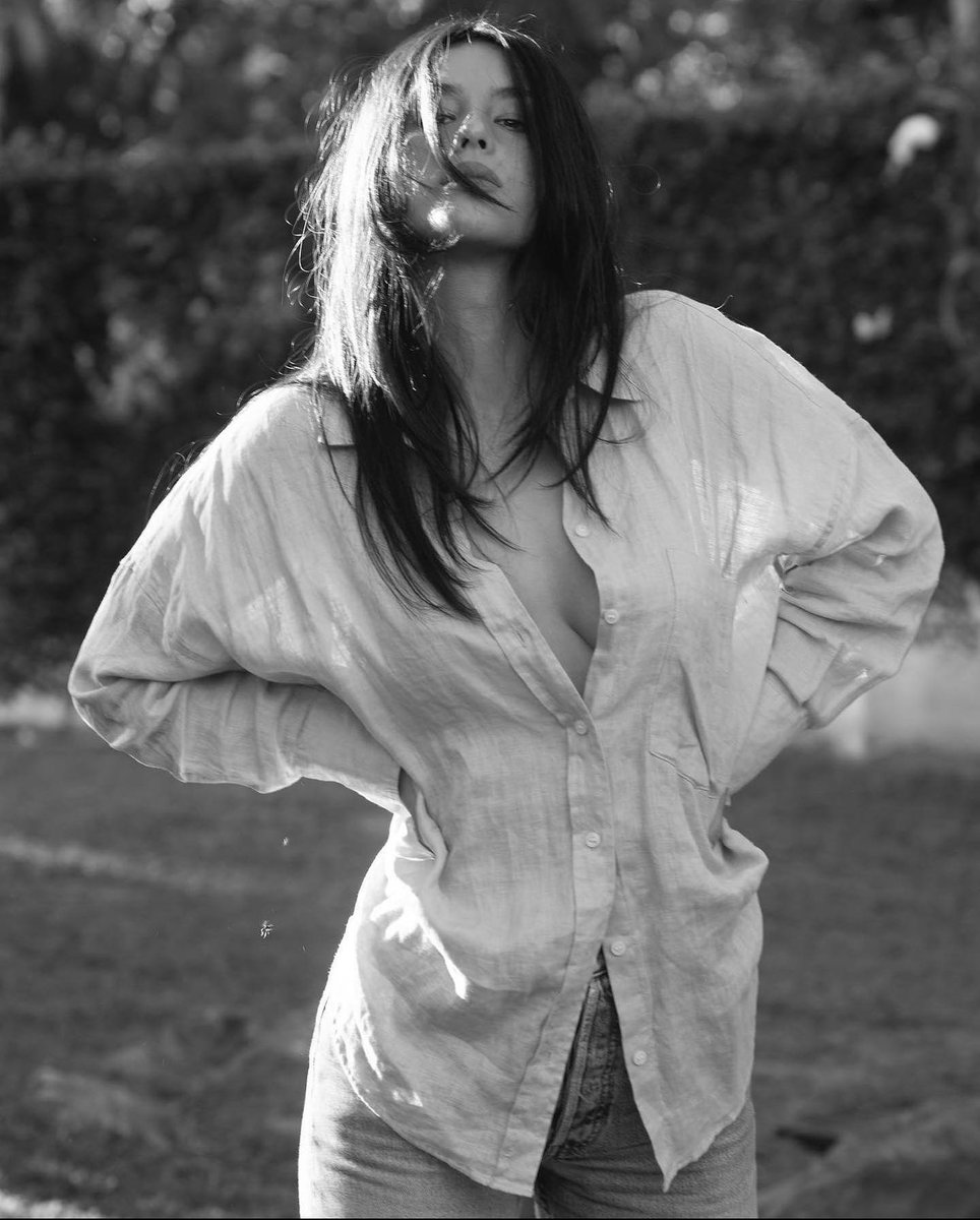 yannainfos's tweet photo. 📸 Brunno Rangel via Instagram:

YANNA @yannalavigne 

Portrait 🖤🤍 

📸 #BRUNNORANGEL https://t.co/YOavCLbucW