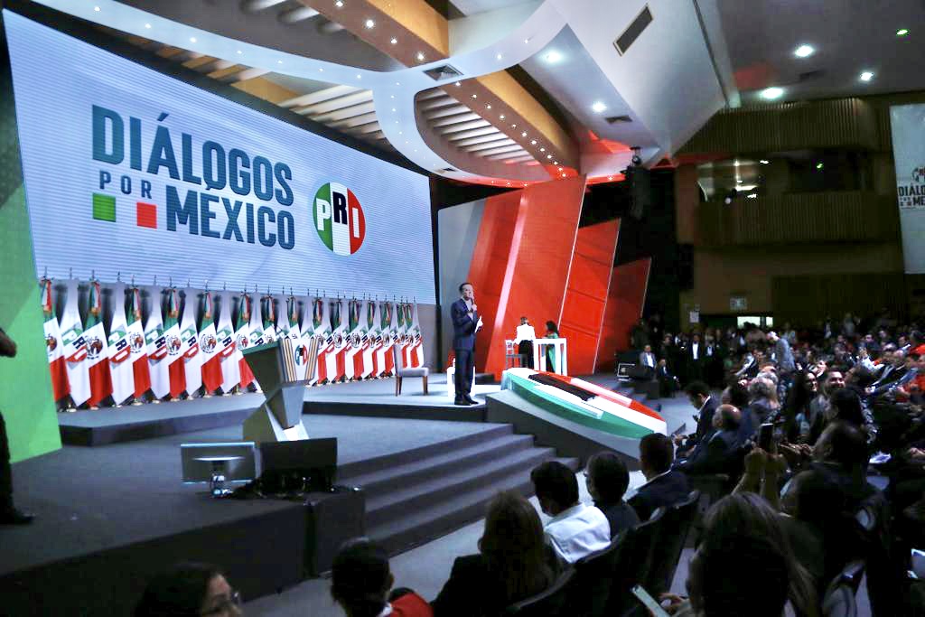 EVillegasV's tweet photo. Con visión, unidad y mucha humildad, hoy participamos en #DiálogosPorMéxico, al interior de mi partido el @PRI_Nacional. Se vienen grandes retos para nuestro país y desde Durango queremos ser ejemplo de un gobierno que trabaja con valor. https://t.co/f3an61BAcu