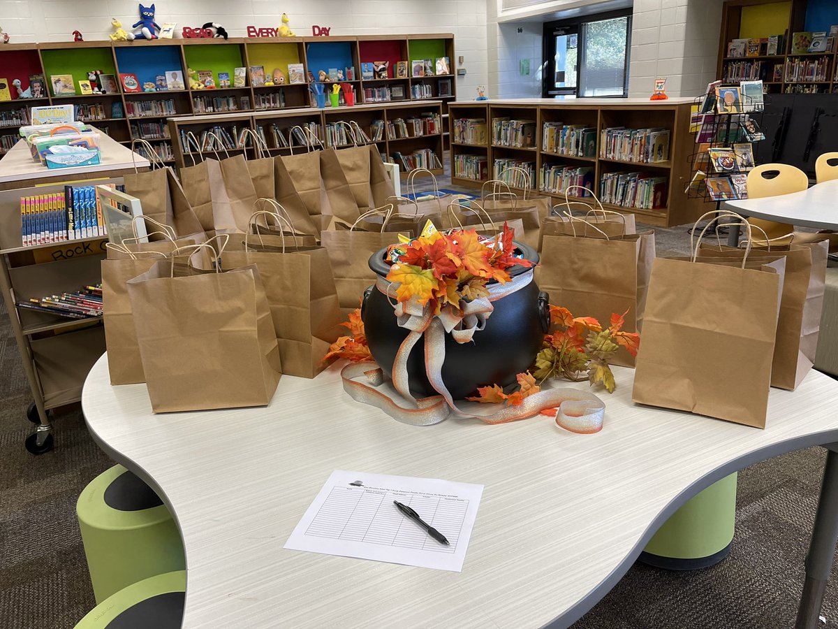 Title I Family Engagement Literacy Fun Fest Workshop  <a href="/dl_sims/">D.L. Sims Elementary</a> went very well. We made a LAST MINUTE shift by sending out a link and engaged more families! Teamwork! Hybrid! Q and A! Goals! Reading Strategies! Intiatives! <a href="/SimsGetInvolved/">Sims Families Being Involved (F.B.I.)</a> <a href="/BeckettShavon/">Shavon Beckett</a> @MsTHenderson73