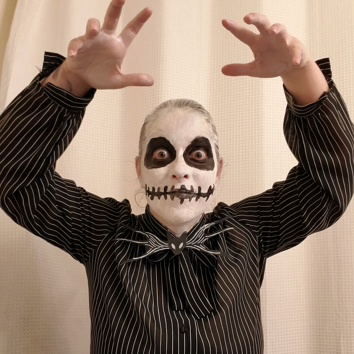 MHSuperheroes's tweet photo. #ClosetCosplay4MentalHealth Day 18 - #JackSkellington #PumpkinKing #NightmareBeforeChristmas #ZeroTheDog #ILoveDogs
https://t.co/BxXyW5dp2s https://t.co/z8iNKY7iFr