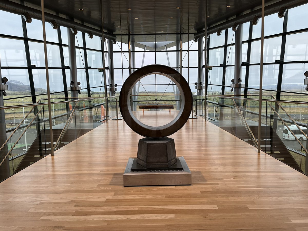 MissHBHistory's tweet photo. Day 2: super busy day - Hellisheidi Geothermal Power Station, Hverageroi, Skógafoss, Vik and Reynisfjara! Followed by an evening adventure, running back onto the bus (some with coats thrown over pjs) to chase the northern lights!! 🤩 just absolutely incredible. @Tranby_school https://t.co/fTUy6MDOyl
