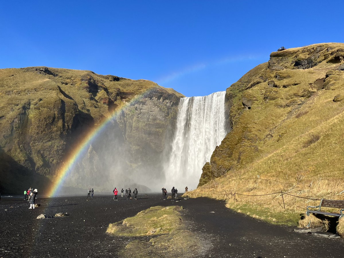 MissHBHistory's tweet photo. Day 2: super busy day - Hellisheidi Geothermal Power Station, Hverageroi, Skógafoss, Vik and Reynisfjara! Followed by an evening adventure, running back onto the bus (some with coats thrown over pjs) to chase the northern lights!! 🤩 just absolutely incredible. @Tranby_school https://t.co/fTUy6MDOyl