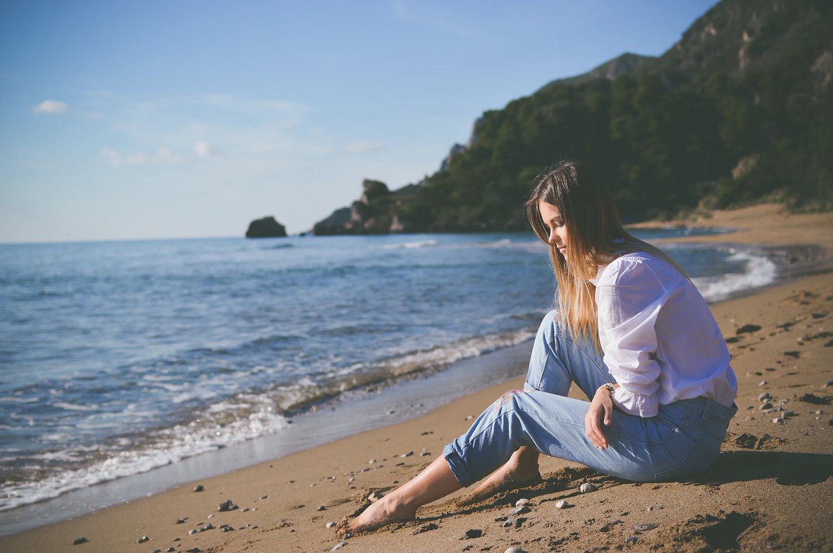 HWithdes's tweet photo. Vitamin D deficiency can lead to heart disease, diabetes, immune system disorders, and more health issues. 

When was the last time your vitamin D levels were checked?
.
.
. 
#healthwithdes #health #wellness #vitaminddeficiency #vitamins #vitamind https://t.co/MZOCwsS9qS