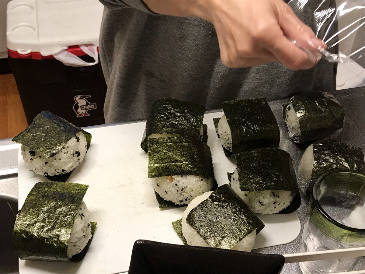 tftANCHOR_G's tweet photo. おにぎりアクションTwitterリレー
🍙🏃‍♂️🏃‍♀️🌏

TFT-UA全国広報さんからバトンを引き継ぎました！🍙🏃🏾➰

今回は「わかめと鮭の混ぜご飯おにぎり」です⚓️

次は
京都大学@TFTkyodai
横浜市立大学@tft_ycu 
です！
ぜひチェックしてみてください✨
 #OnigiriAction https://t.co/vAAycZ9IfL