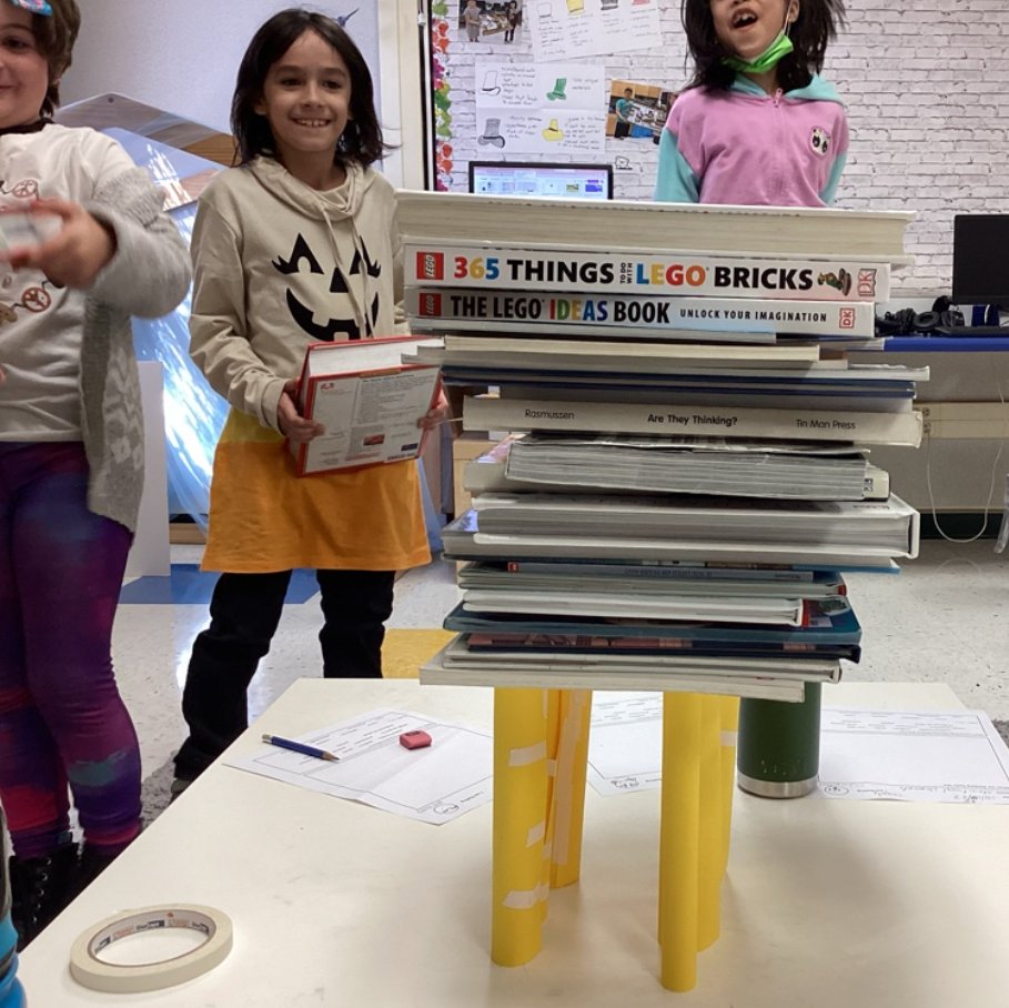 Observed the strengths of cylindrical columns first hand! @NISDGTAA @nisdnicholses #giftededucation #stem #gopublic #RootedNichols #WhyGT #NorthsideGT #NISDIgnited #GoPublic