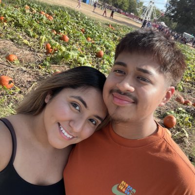 stvph_h's tweet photo. Pumpkin patch with my baby 🎃❤️ https://t.co/P0lzufQTu9