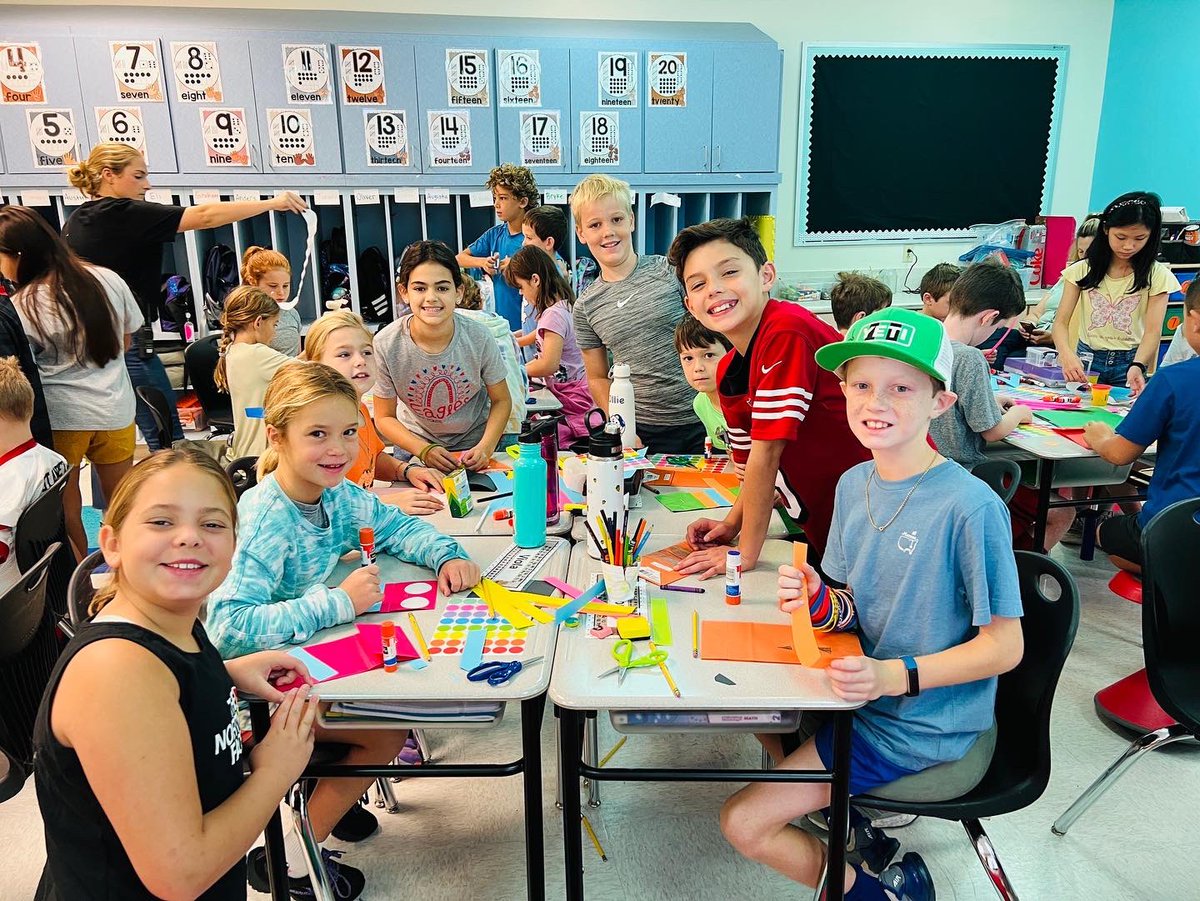 LOVE a good Buddy Day!!! Mrs.Bigham’s 4th Grade &amp; Ms.Roudi’s 2nd Grade classes had a MONSTROUSLY good time making paper bag monster puppets together. These colorful, silly, unique monsters all turned out so perfectly to brighten our October even more! <a href="/ltisdschools/">ltisdschools</a> <a href="/LakePointeES/">LakePointeES</a>