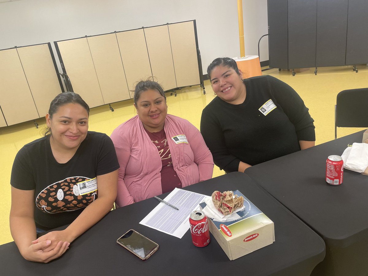 BellfortECCHISD's tweet photo. Thank you to our @HISDFACE representative and our amazing 🤩 parents for participating in our campus Family Friendly walkthrough today at The H.I.V.E.🐝 We appreciate the partnership 🤝🏼 and feedback to help make the H.I.V.E. Thrive this year and beyond! 🖤💛 https://t.co/MYVGqAhLOd