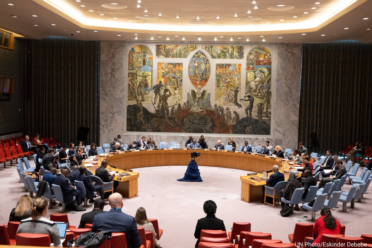 Заседание оон по украине. Председатель Габон в сб ООН. Совбез ООН 2022. Совбез ООН 1945. Заседание совета безопасности ООН.