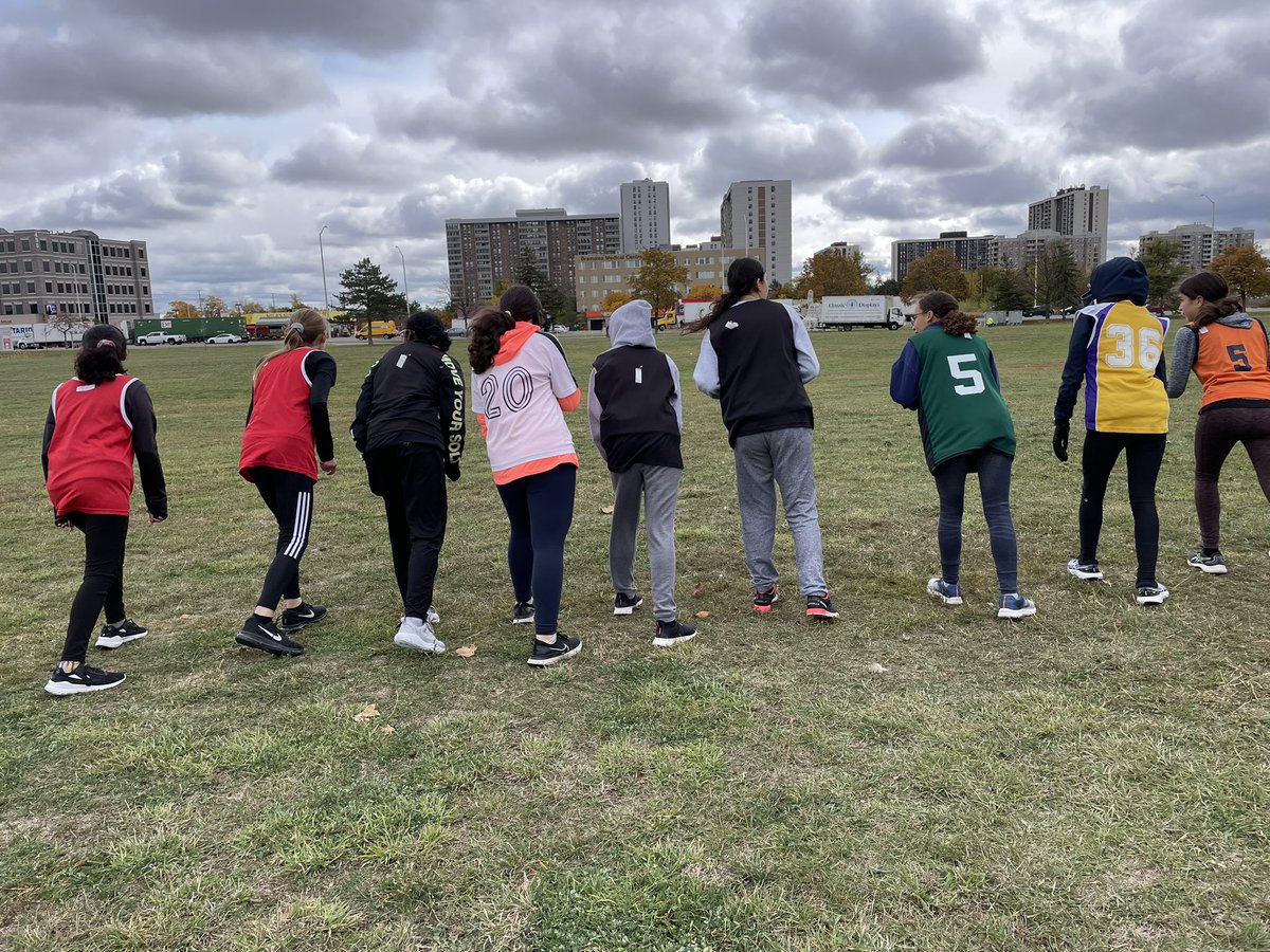SLRMRSSB's tweet photo. Congrats to our cross country runners @SLRuizSchool!  Everyone did great on this cool day!  Be proud of yourself and your effort!  🏃‍♀️🏃🏃‍♂️👟💨 https://t.co/F5Zld2PX8j