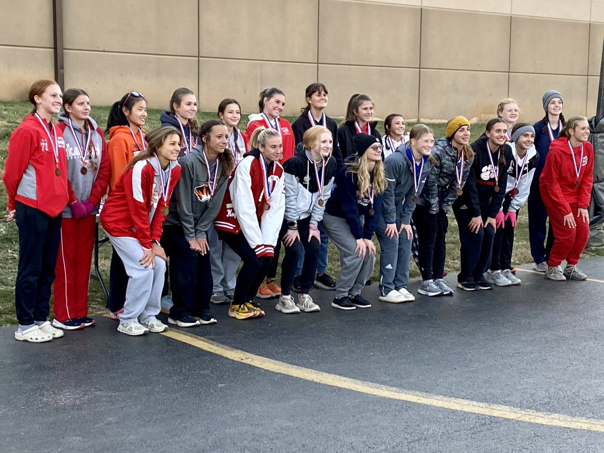 Highlight of the night! 
Chloe Wood places 4th at COC
Riley Kemna places 9th at COC 

Girls - 7th 
Boys - 10th 
JV - 5th