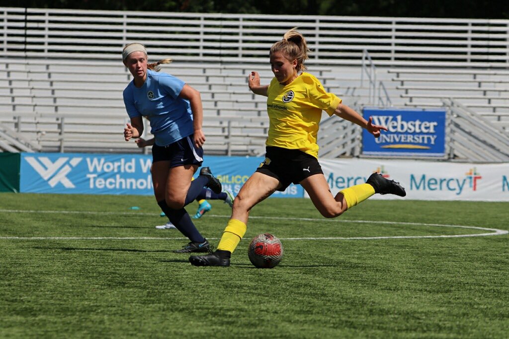ClaireTracy13's tweet photo. I am so excited to announce that I have verbally committed to play D1 soccer at Rice University! I would like to thank my family, coaches, and teammates for supporting me throughout this journey. Go Owls! 💙⚽️ @RiceSoccer @RiceBrianLee @ImYouthSoccer @SCWAVEROC @Oliviero21 https://t.co/0WS8FeCM3J
