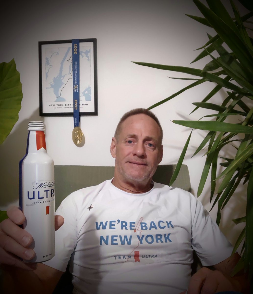 ItsKennyRenner's tweet photo. @MichelobULTRA 26.2!! https://t.co/873x2LcLSs
