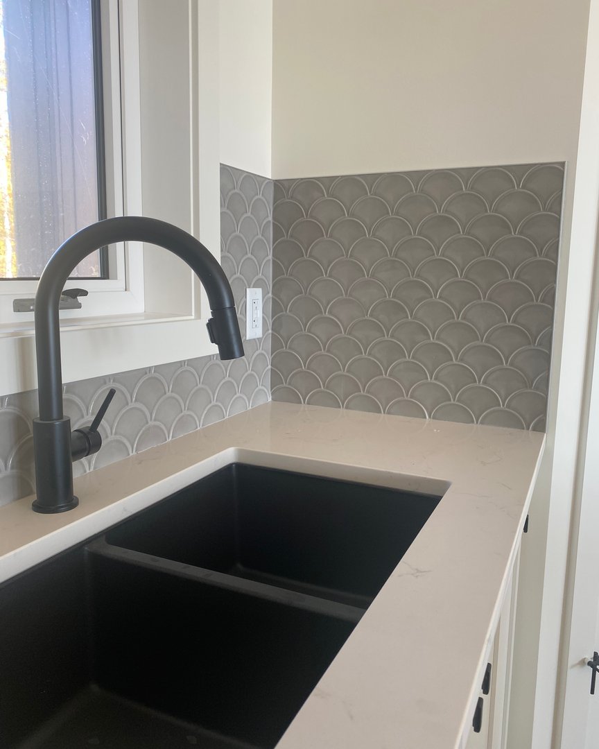 Waters Edge tweet media