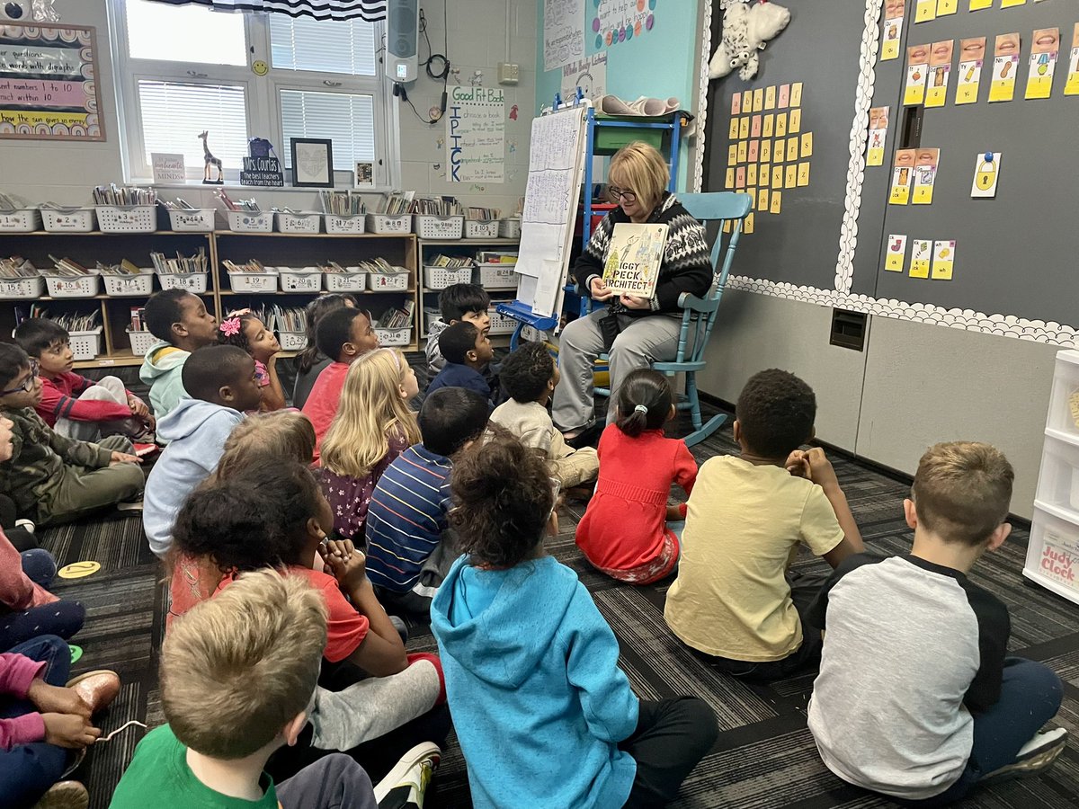 Mrs_Courlas's tweet photo. We loved hosting @lkellyccs as our #MysteryReader today! These #futurescientists and #STEMexperts were really into her book selections today. Thank you, Mrs. Kelly! #TeamTussing #PLSDproud #fabulousfirsties #readersareleaders #IggyPeckArchitect #WhatDoYouDoWithAnIdea https://t.co/7bdSR79zER