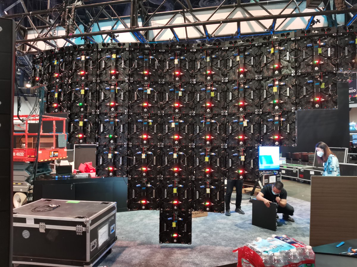 JadeLuo10's tweet photo. Rental Series Led Screen, P2.6 https://t.co/pLPIjUdMTY