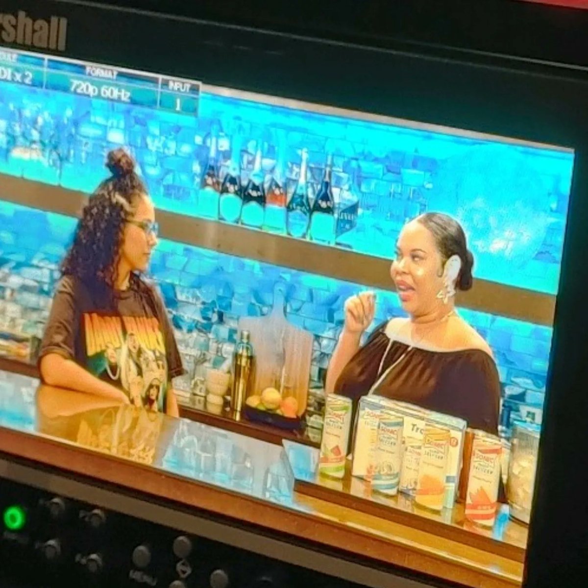 vcanvcant's tweet photo. 𝗧𝗢𝗡𝗜𝗚𝗛𝗧‼️

Got word today that my first #VCanVCant segment airs tonight. The first of many! 🥂

Me + host @carolinasanchez are trying the popular @SONICHardBevs on @TheNightcapFOX! 🍸 

📺 Tune-in @ 11:30p on #FOX26, YouTube (FOX 26 Houston) or the FOX Soul app. https://t.co/up8npIyFBL