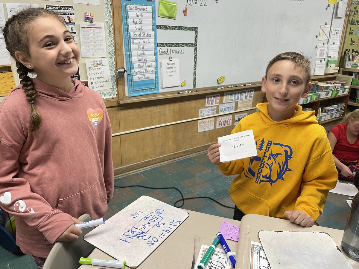 MrsMooney4th's tweet photo. Practicing modeling multiplication with arrays and area models, using the "Quiz Quiz Trade" structure! Great job kids! @KaganOnline https://t.co/pamYDXFbhJ