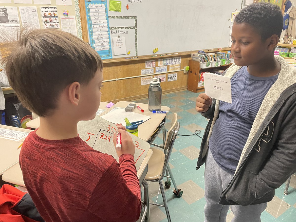 MrsMooney4th's tweet photo. Practicing modeling multiplication with arrays and area models, using the "Quiz Quiz Trade" structure! Great job kids! @KaganOnline https://t.co/pamYDXFbhJ
