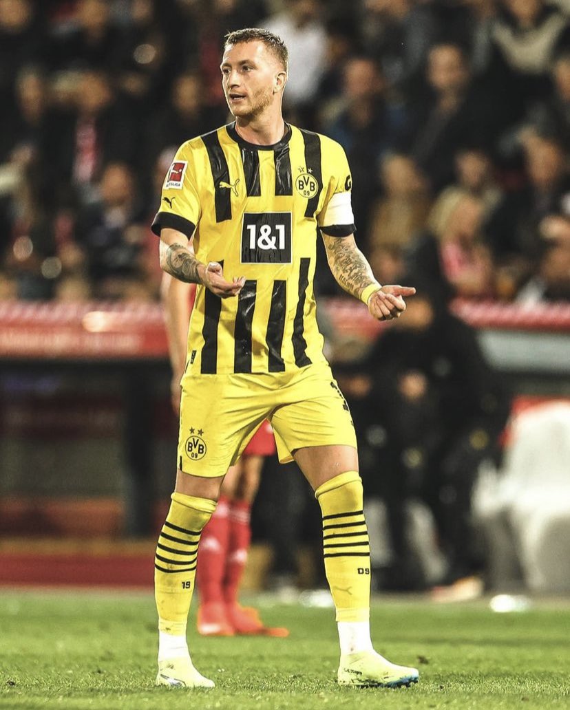 FansMarcoReus_'s tweet photo. Volvió el capitán. https://t.co/vqw7W55OXe