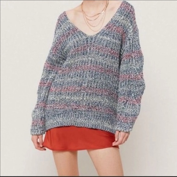 Lenaraye27's tweet photo. So good I had to share! Check out all the items I'm loving on @Poshmarkapp #poshmark #fashion #style #shopmycloset #urbanoutfitters #maurices: https://t.co/cjayWufvNx https://t.co/POvtyCU9Ma