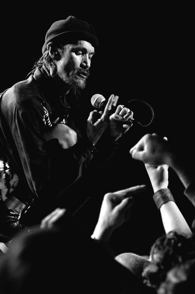 PunkRockStory's tweet photo. In memory of Kendall Stephen Chinn aka Mr. Chi Pig, Canadian musician, artist, singer and front man of the hardcore punk band SNFU, born on this day in 1962, Edmonton, Canada

#punk #punks #punkrock #hardcorepunk #chipig #SNFU #history #punkrockhistory #otd https://t.co/yyULPvdZLG