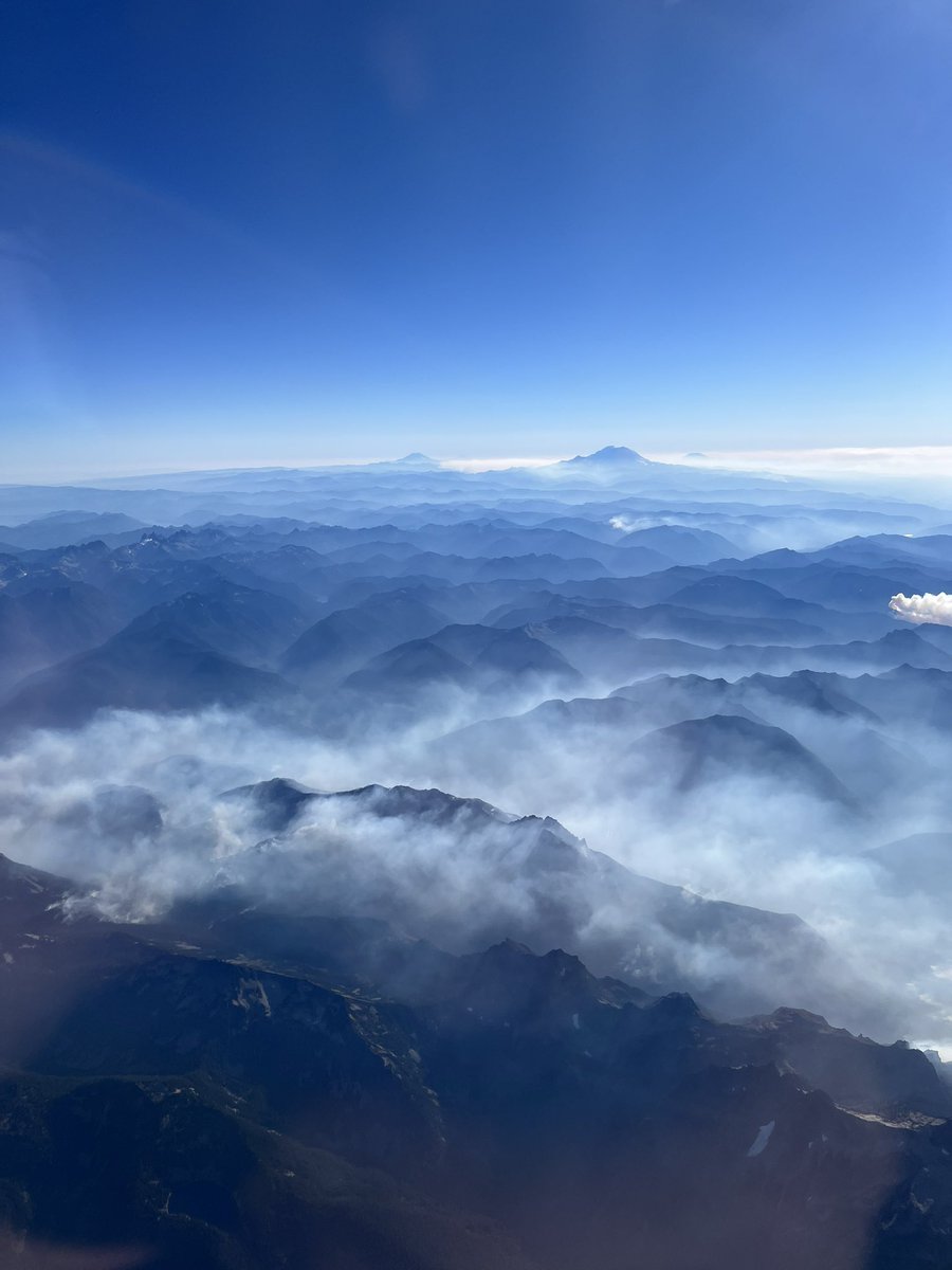 jkw4444's tweet photo. Headed to London via #JFK for #ASCAT22 after a stop in Seattle for #APHLNBS. It’s a lot of travel but worth it to improve the lives of those living with #SickleCell. I fly @Delta almost exclusively and am ready for you all to focus efforts on #SickleCellAwareness. Please! https://t.co/VIa5XEqeSY