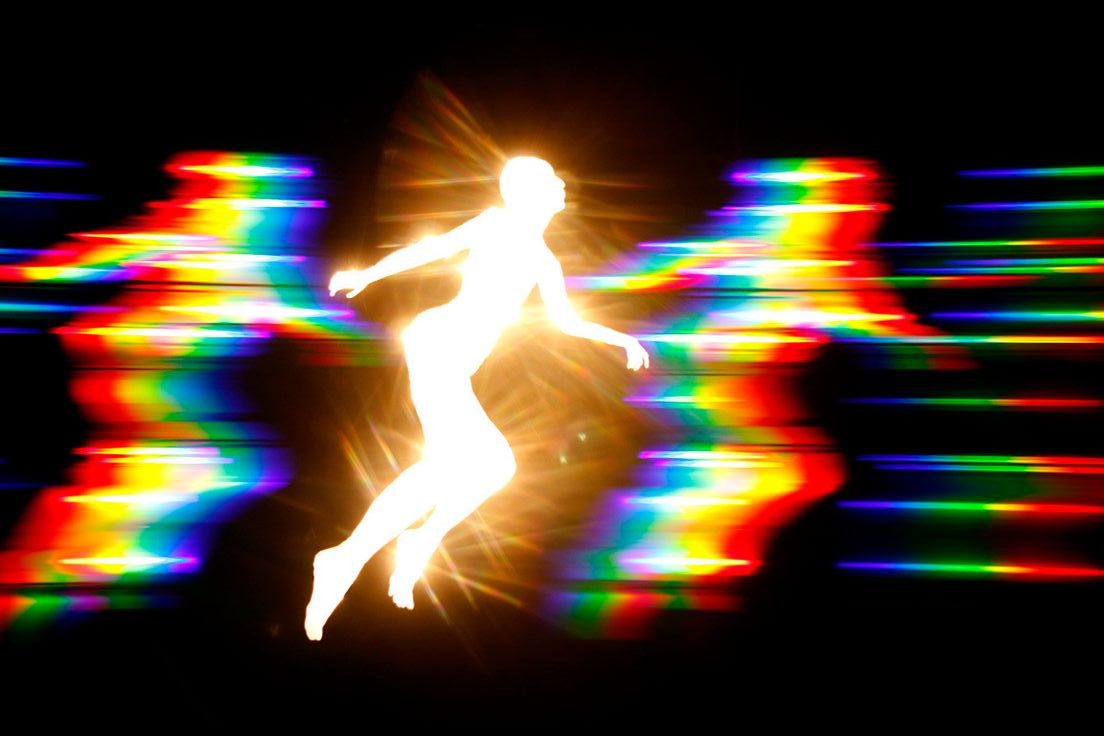 - Hola, ¿Qué tal? 

· Somos ccshifting, una cc creada para ayudar en tu proceso de llegar a casa y lograr hacer shifting. También incluiremos brujería, manifestación, ley de atracción, ley de asunción, dudas y más. 

- ¿Podrías darme RT y/o Fav para llegará más? gracias. ♥︎