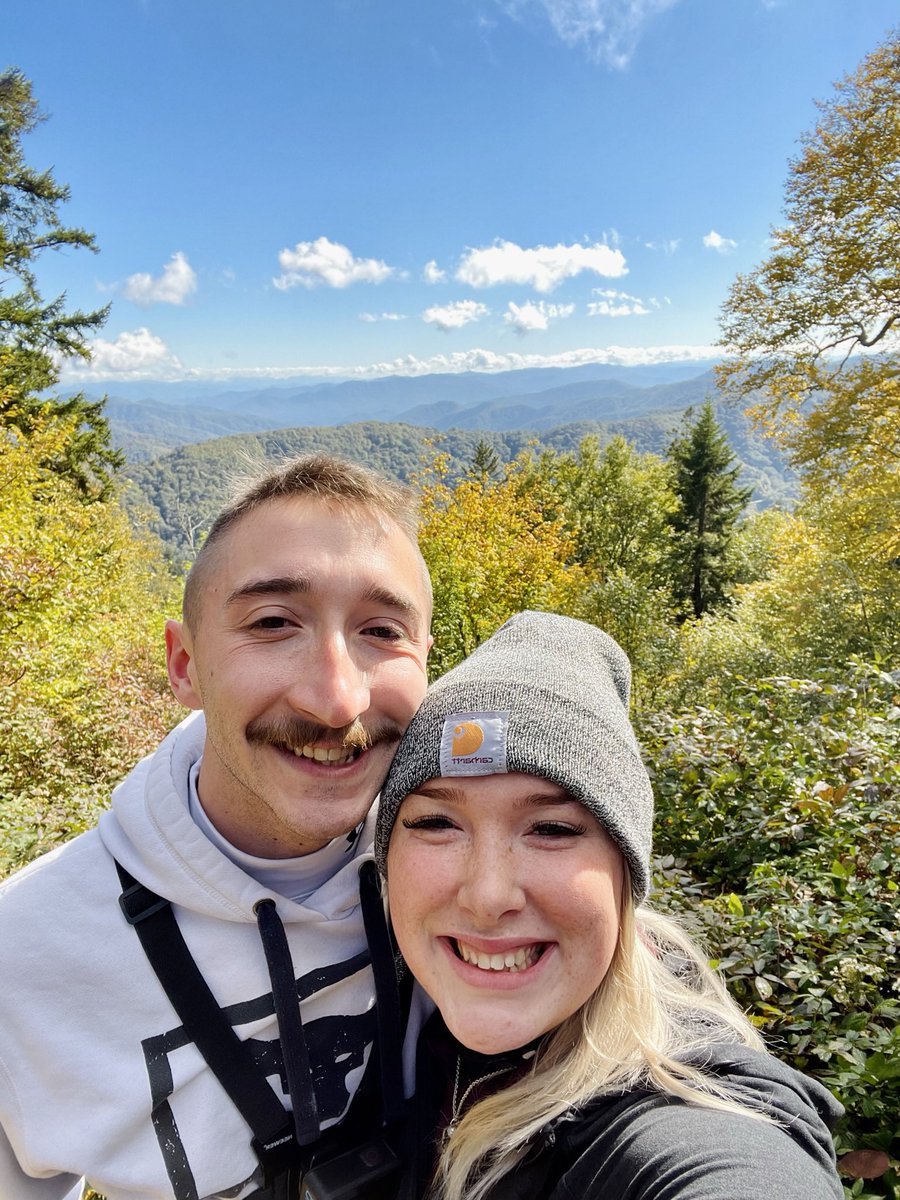 tabbicat_'s tweet photo. The way that our wedding and trip was over 2 weeks ago…why is time moving so fast 🥺 https://t.co/RROUpZ01U1