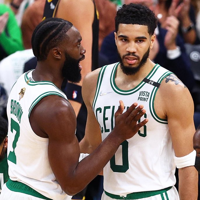 TheHoopCentral's tweet image. Celtics Superstars tonight:

- Tatum: 35 PTS, 12 REB, 65% FG

- Brown: 35 PTS, 3 REB, 58% FG

🔥🔥🔥