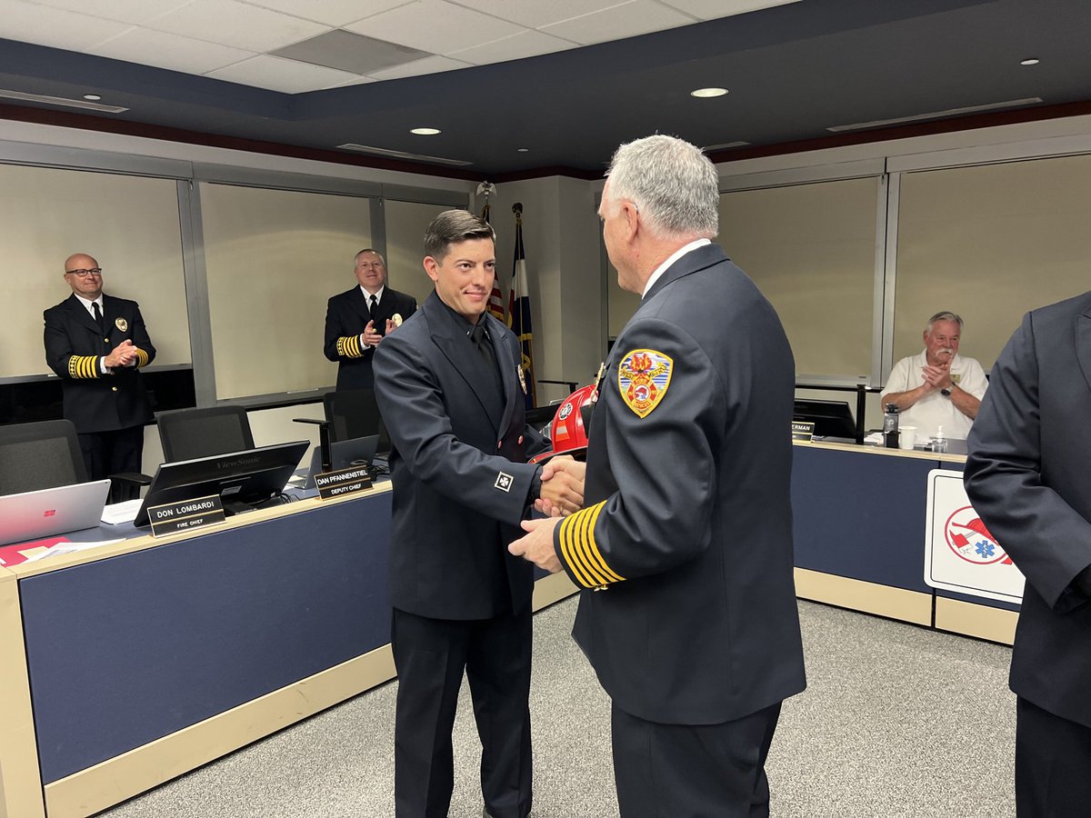 Exciting night as two <a href="/IAFF1309/">West Metro Professional Firefighters</a> Brothers are sworn-in as new Lieutenants with <a href="/WestMetroFire/">WestMetroFire</a> ... 

instagram.com/p/Cj4MTi8sTsN/…